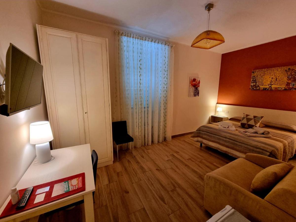 Il Casale Nel Parco Guesthouse Rome Exterior photo